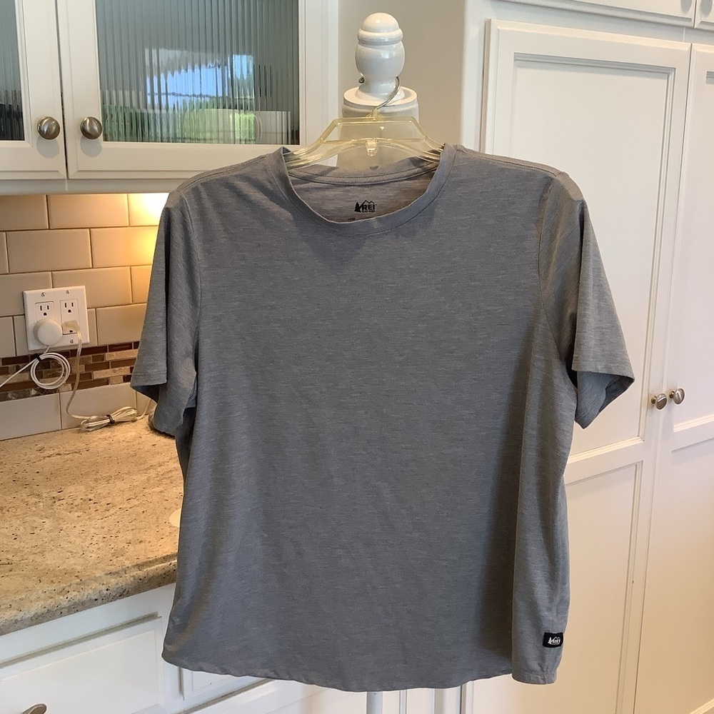 REI Co-Op Classic Gray Short Sleeve Tee Size Large
